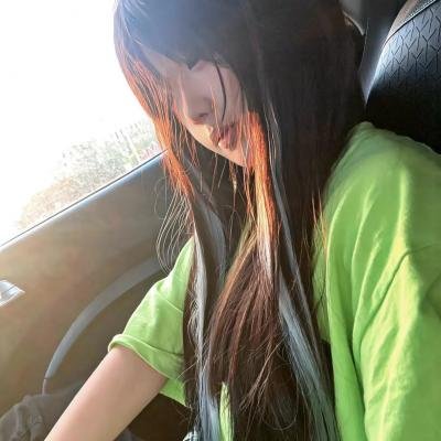 屋顶上的绿宝石